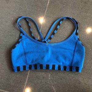 Lululemon sports bra